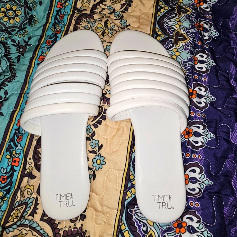 Time and Tru Womens Slide Sandal